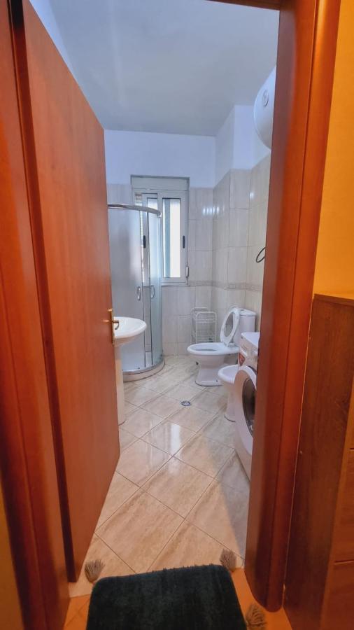 Liqeni Thate, Tirane Διαμέρισμα Εξωτερικό φωτογραφία
